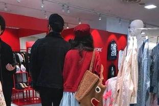 吃瓜群众偶遇明星