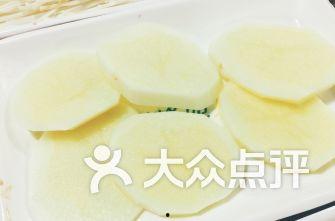 大连西安路吃瓜,夏日吃瓜盛地，街头巷尾的清凉记忆