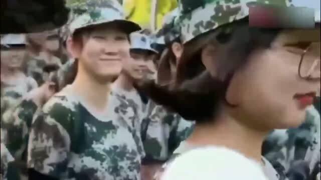 军训教官的吃瓜,揭秘军营里的欢乐时光
